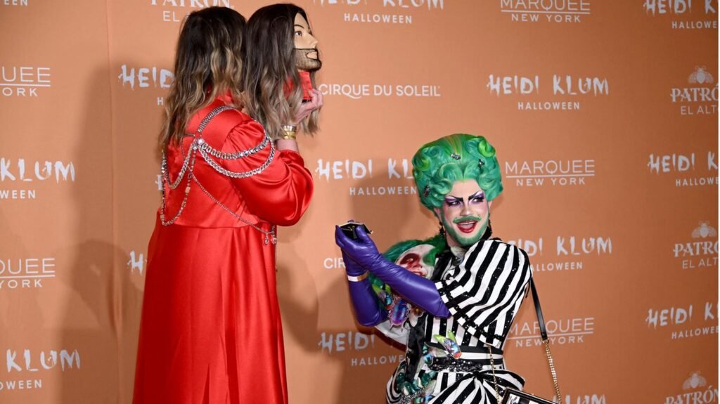 Hinter den Kulissen von Heidi Klums atemberaubendstem Halloween‑Kostüm Einführung